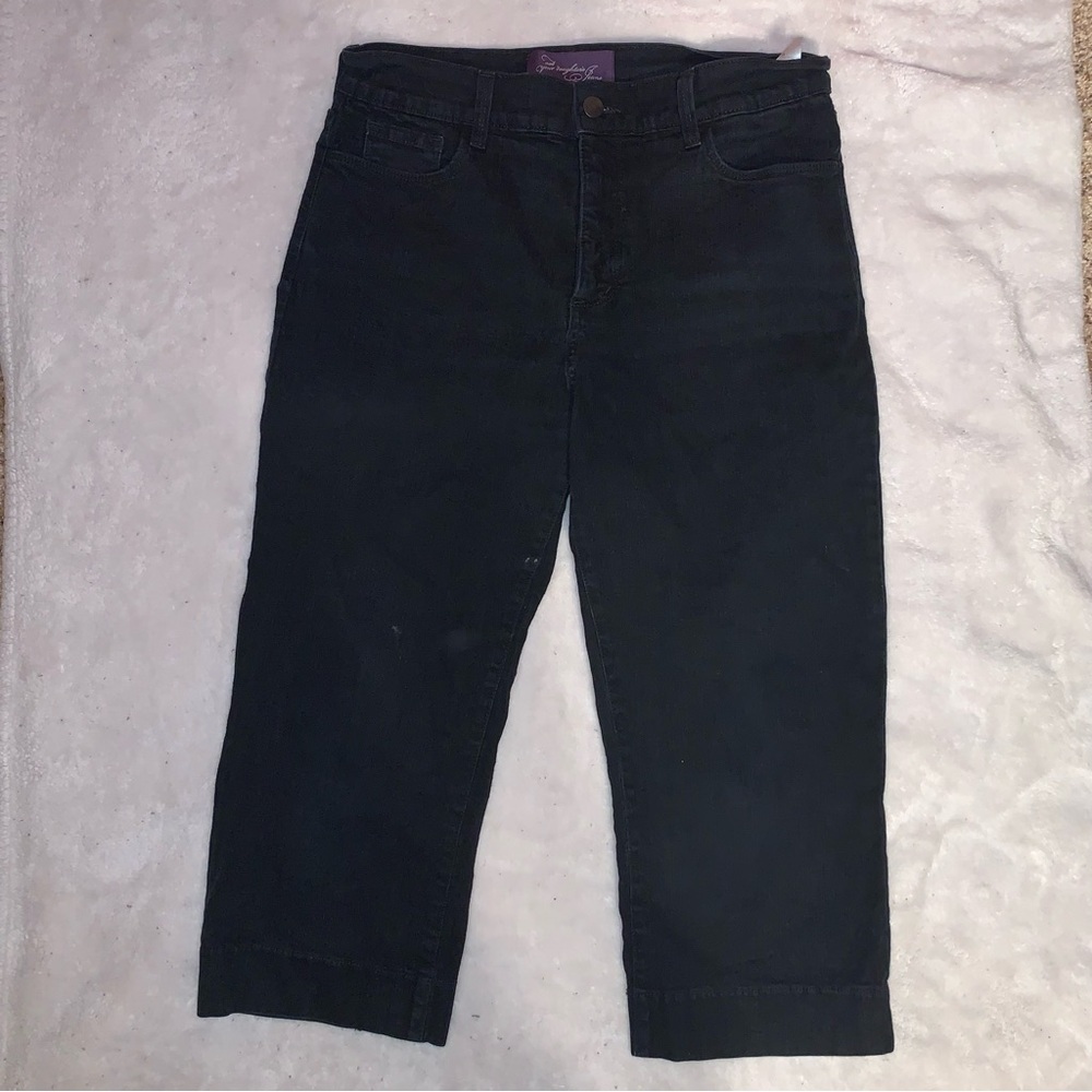 NYDJ women’s Capri pants